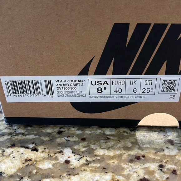 Nike Air Jordan 1 High Zoom Comfort 2 'Citron Tint’ DV1305-800 Women’s Size 8.5 - Picture 3 of 12